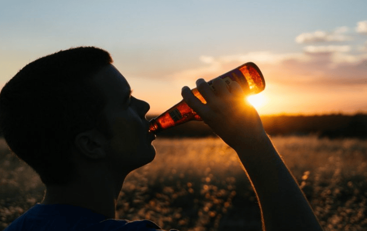 高德现在跑设计返点多少？高德跑会展服务成本多少？