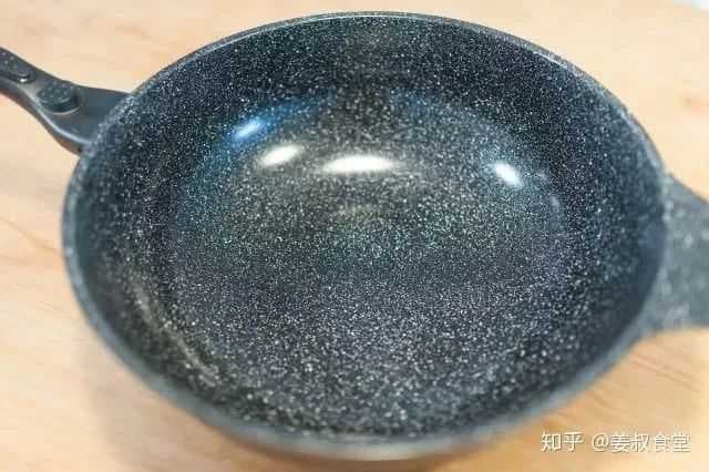看完这篇「家庭选锅大全」，终于敢花重金买锅了！—知乎搜索广告