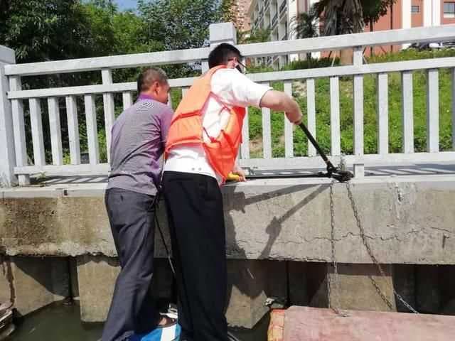 25艘全部没收拆解!龙文开展涉渔乡镇船舶整治专项行动