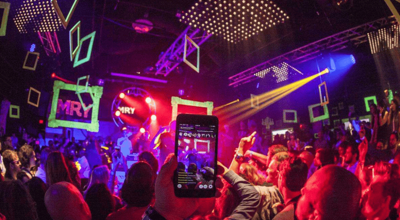 直播间留人话术与技巧（卖货直播口才训练方法）