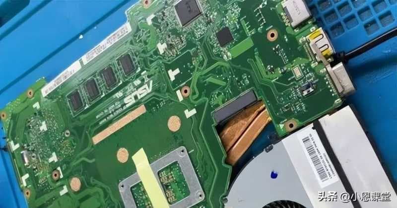 电脑卡了怎么办点不动怎么办（电脑死机重启的办法）