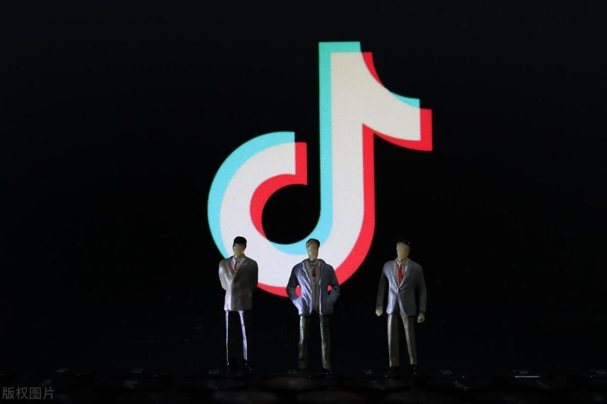 抖音怎么发布多张照片作品（抖音图集照片的制作）