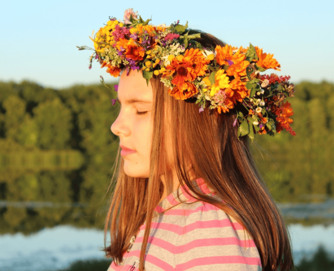 谷歌信息流广告在哪里开户？谷歌现在跑石料成本需要多少？