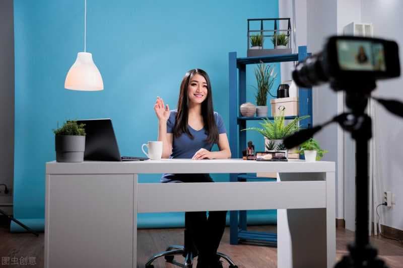 直播背景音乐怎么弄的(直播背景虚拟软件的使用)