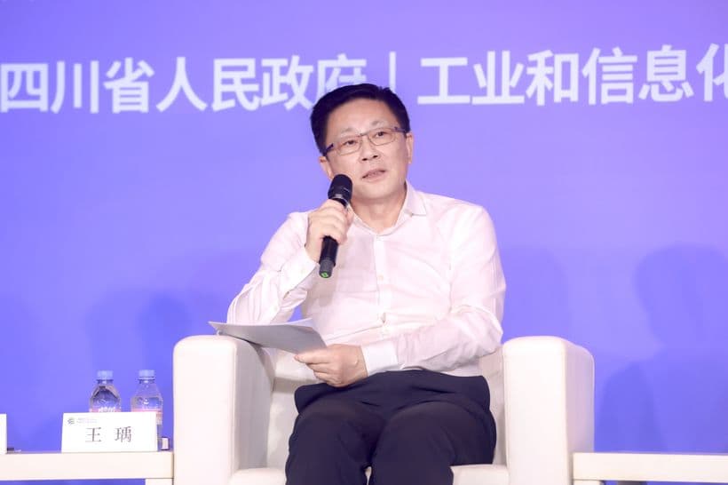 欧阳明高对话电池企业大咖：原材料价格持续上